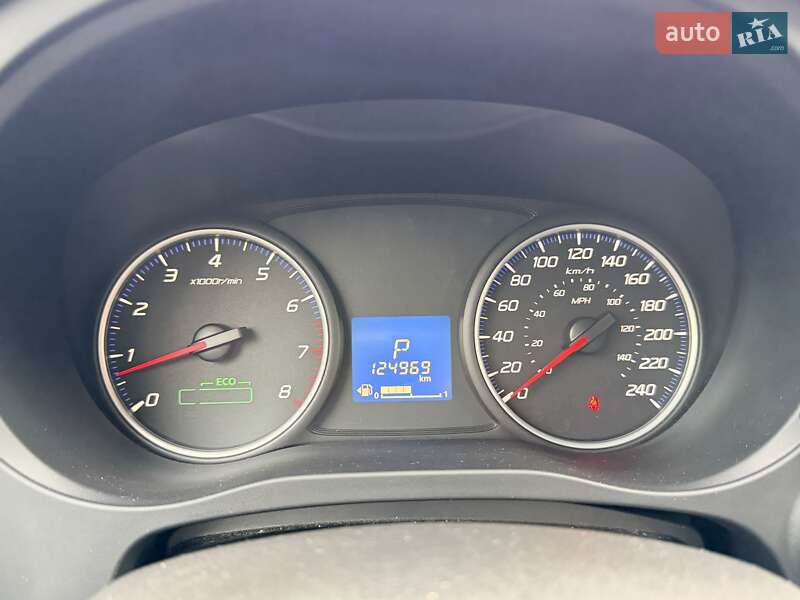 Внедорожник / Кроссовер Mitsubishi Outlander 2016 в Киеве