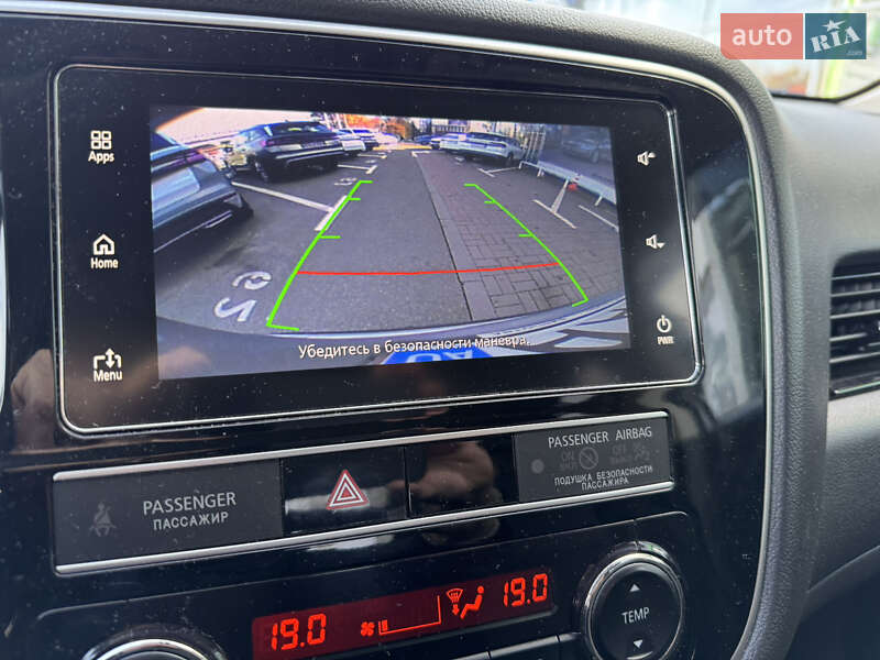 Внедорожник / Кроссовер Mitsubishi Outlander 2018 в Киеве