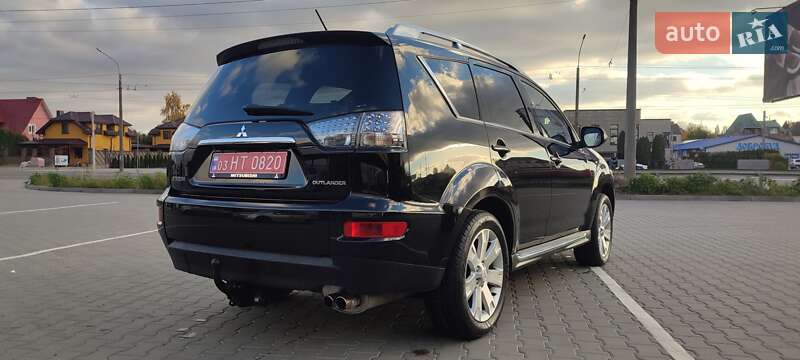 Внедорожник / Кроссовер Mitsubishi Outlander 2010 в Луцке