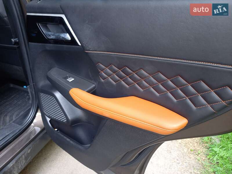 Внедорожник / Кроссовер Mitsubishi Outlander 2022 в Черкассах