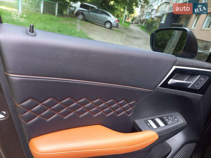 Внедорожник / Кроссовер Mitsubishi Outlander 2022 в Черкассах