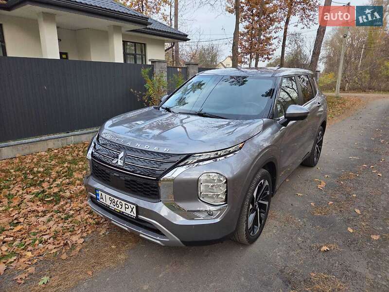 Внедорожник / Кроссовер Mitsubishi Outlander 2022 в Киеве фото 2 Внедорожник / Кроссовер Mitsubishi Outlander 2022 в Киеве