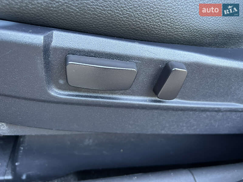 Внедорожник / Кроссовер Mitsubishi Outlander 2013 в Ровно