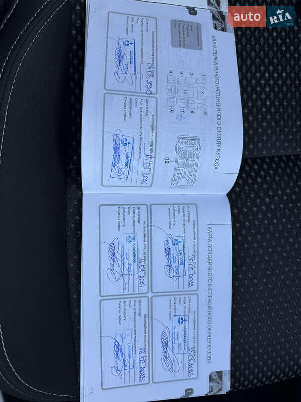 Внедорожник / Кроссовер Mitsubishi Outlander 2018 в Киеве