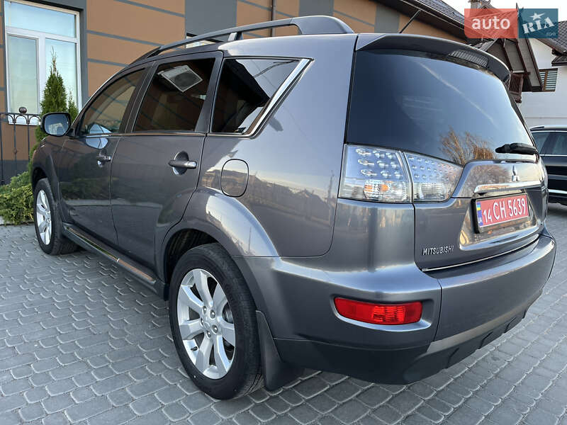 Внедорожник / Кроссовер Mitsubishi Outlander 2012 в Виннице
