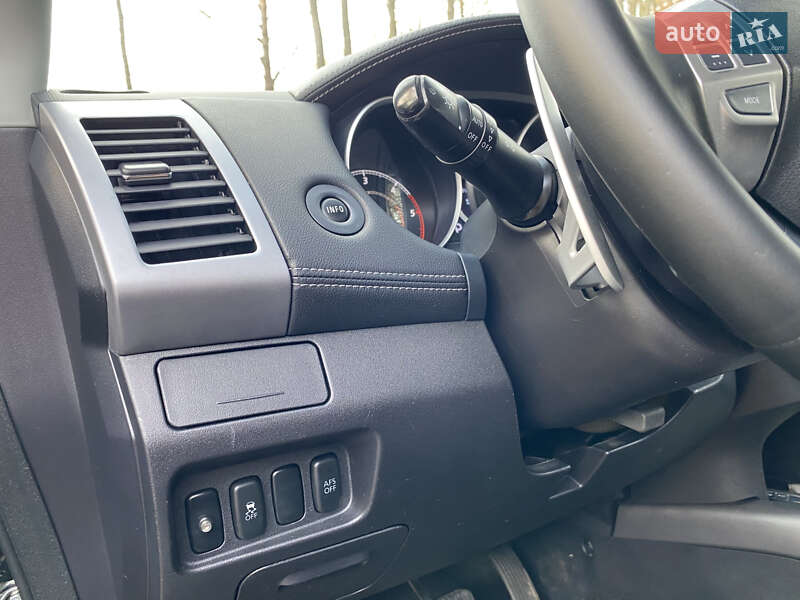 Внедорожник / Кроссовер Mitsubishi Outlander 2011 в Радивилове фото 34 Внедорожник / Кроссовер Mitsubishi Outlander 2011 в Радивилове