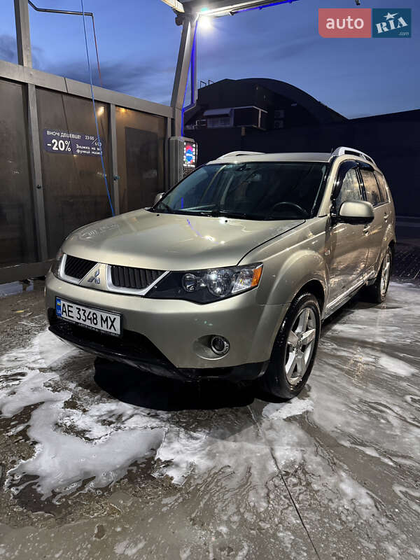 Mitsubishi Outlander 2008