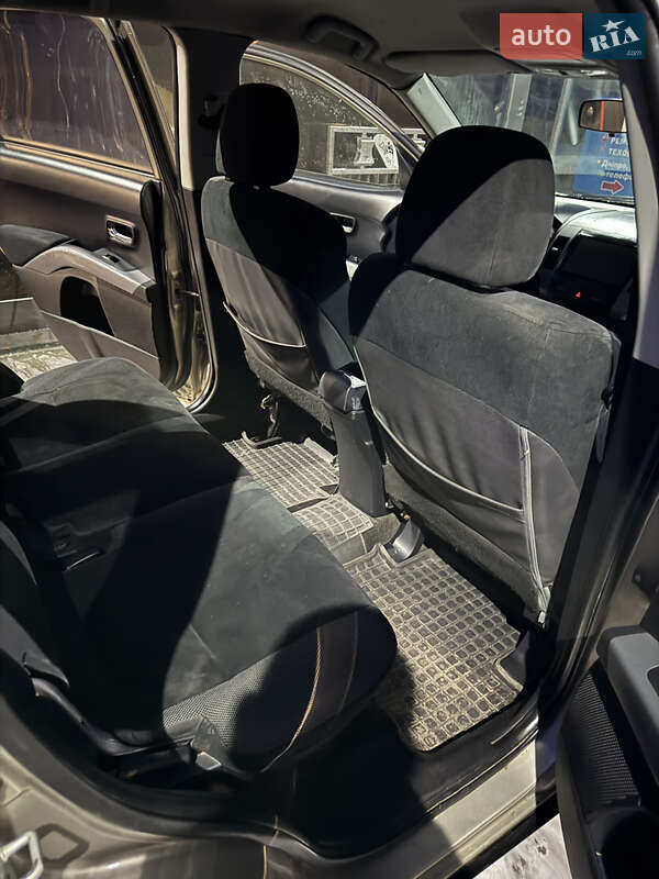 Внедорожник / Кроссовер Mitsubishi Outlander 2008 в Днепре фото 10 Внедорожник / Кроссовер Mitsubishi Outlander 2008 в Днепре