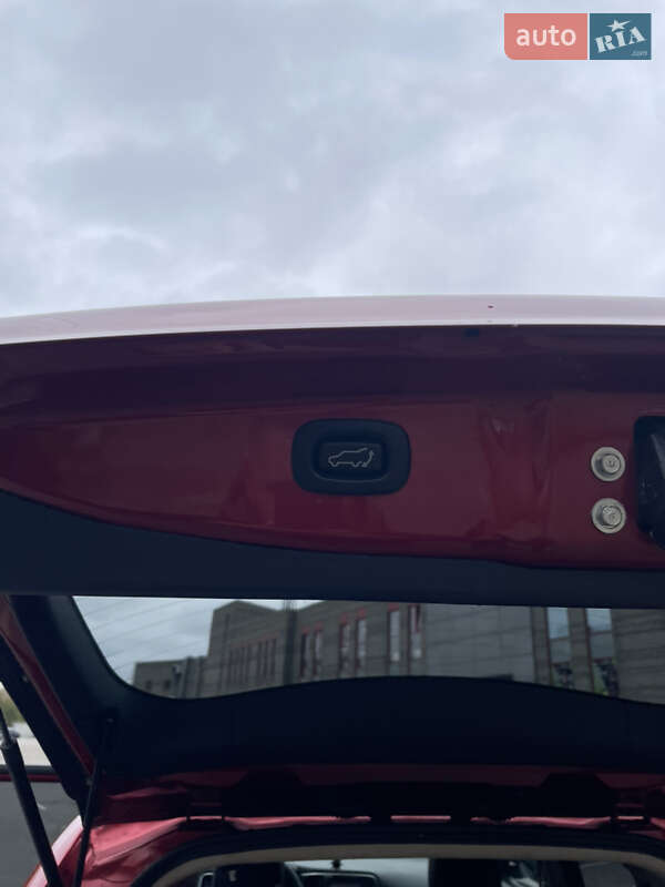 Внедорожник / Кроссовер Mitsubishi Outlander 2014 в Днепре фото 13 Внедорожник / Кроссовер Mitsubishi Outlander 2014 в Днепре