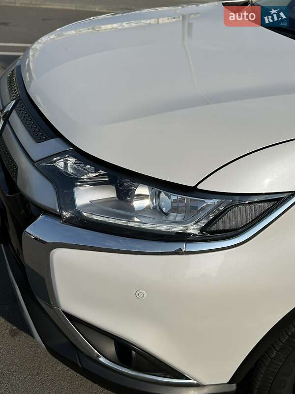 Внедорожник / Кроссовер Mitsubishi Outlander 2019 в Одессе фото 23 Внедорожник / Кроссовер Mitsubishi Outlander 2019 в Одессе