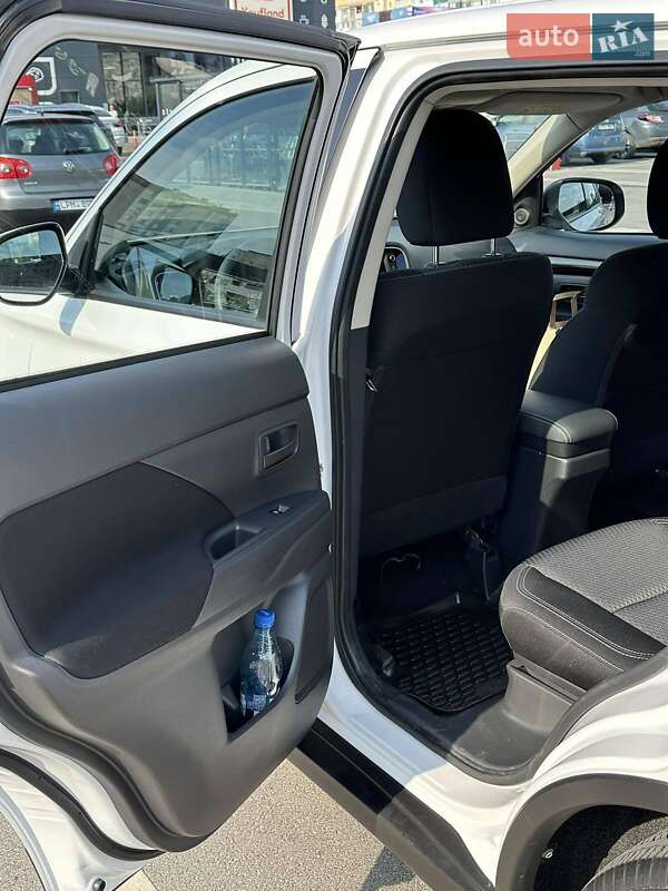 Внедорожник / Кроссовер Mitsubishi Outlander 2019 в Одессе фото 44 Внедорожник / Кроссовер Mitsubishi Outlander 2019 в Одессе