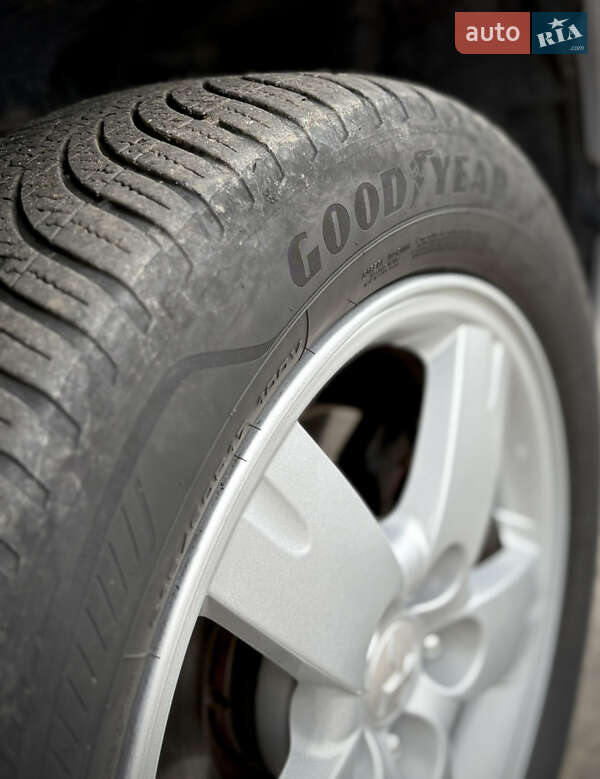 Внедорожник / Кроссовер Mitsubishi Outlander 2007 в Киеве фото 34 Внедорожник / Кроссовер Mitsubishi Outlander 2007 в Киеве