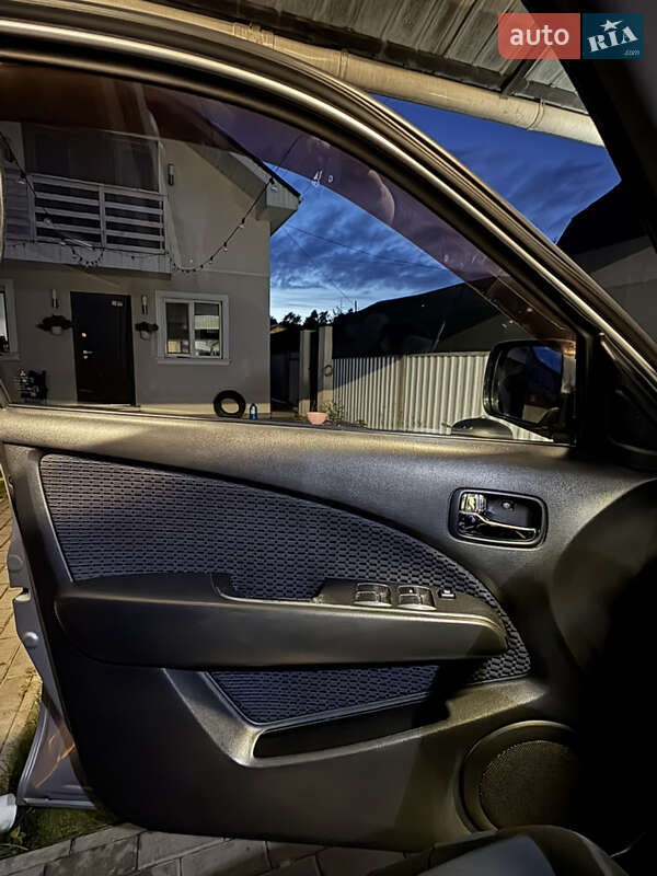 Внедорожник / Кроссовер Mitsubishi Outlander 2007 в Киеве фото 49 Внедорожник / Кроссовер Mitsubishi Outlander 2007 в Киеве