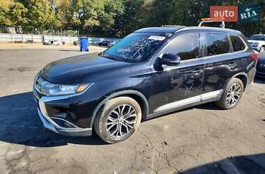 Mitsubishi Outlander 2015