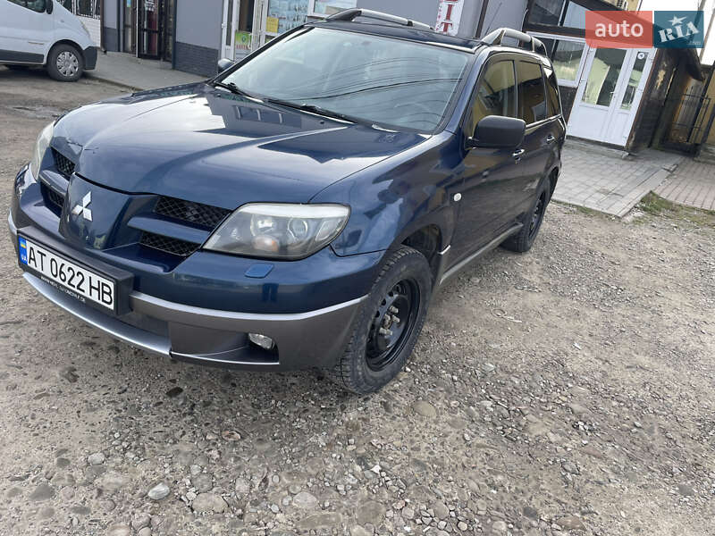 Внедорожник / Кроссовер Mitsubishi Outlander 2004 в Коломые