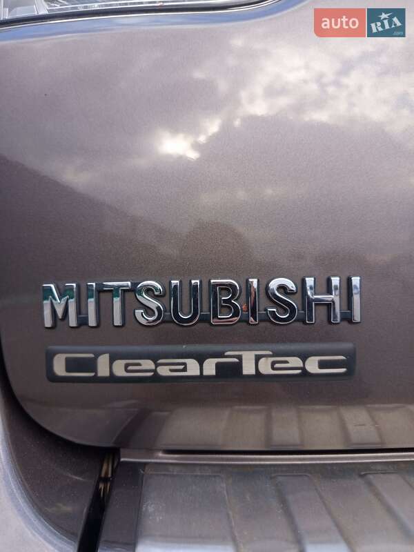 Внедорожник / Кроссовер Mitsubishi Outlander 2011 в Дрогобыче фото 82 Внедорожник / Кроссовер Mitsubishi Outlander 2011 в Дрогобыче