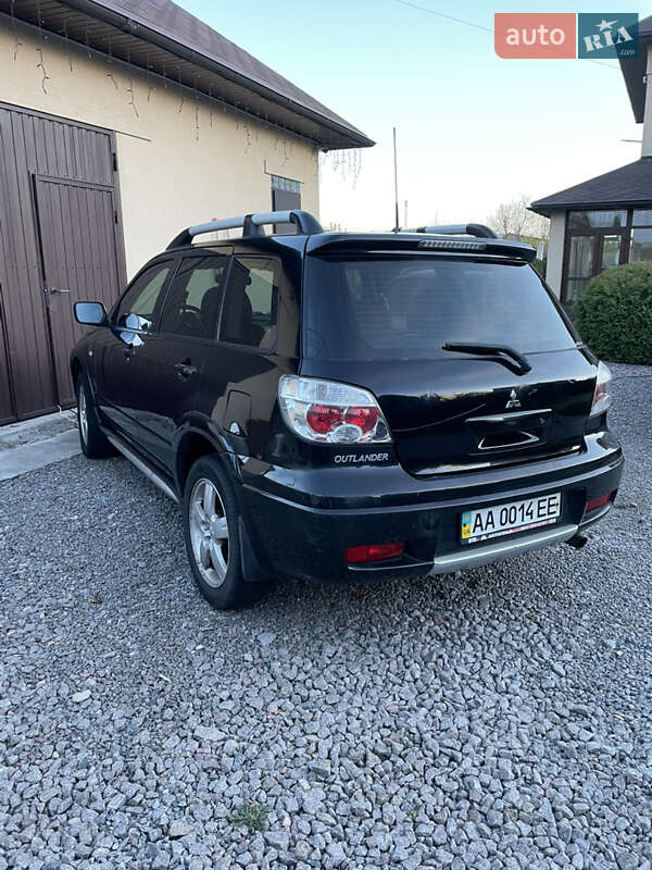 Позашляховик / Кросовер Mitsubishi Outlander 2007 в Києві