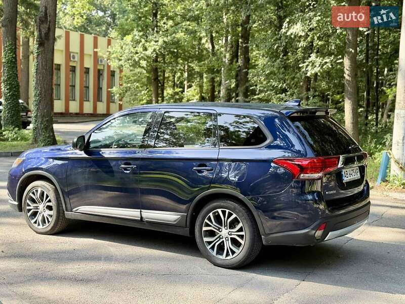 Внедорожник / Кроссовер Mitsubishi Outlander 2017 в Новояворовске фото 23 Внедорожник / Кроссовер Mitsubishi Outlander 2017 в Новояворовске