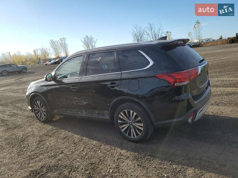 Внедорожник / Кроссовер Mitsubishi Outlander 2019 в Харькове фото 2 Внедорожник / Кроссовер Mitsubishi Outlander 2019 в Харькове