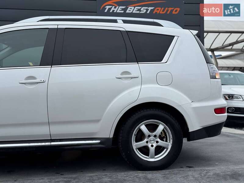 Позашляховик / Кросовер Mitsubishi Outlander 2010 в Рівному