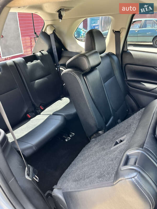 Внедорожник / Кроссовер Mitsubishi Outlander 2013 в Одессе