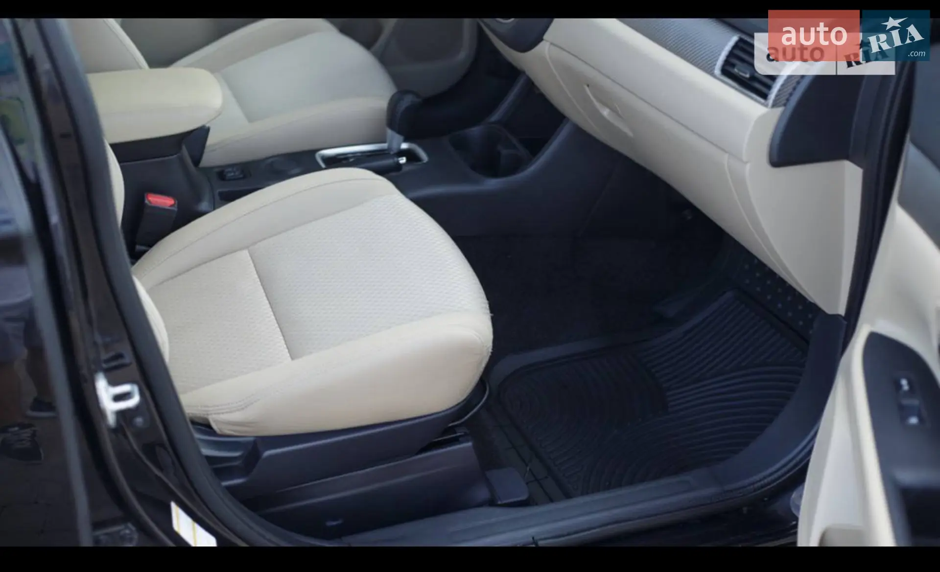 2015 Mitsubishi Outlander - мініатюра 18