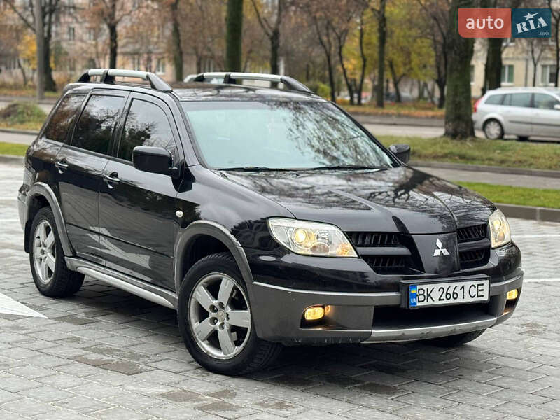 Внедорожник / Кроссовер Mitsubishi Outlander 2005 в Ровно фото 2 Внедорожник / Кроссовер Mitsubishi Outlander 2005 в Ровно
