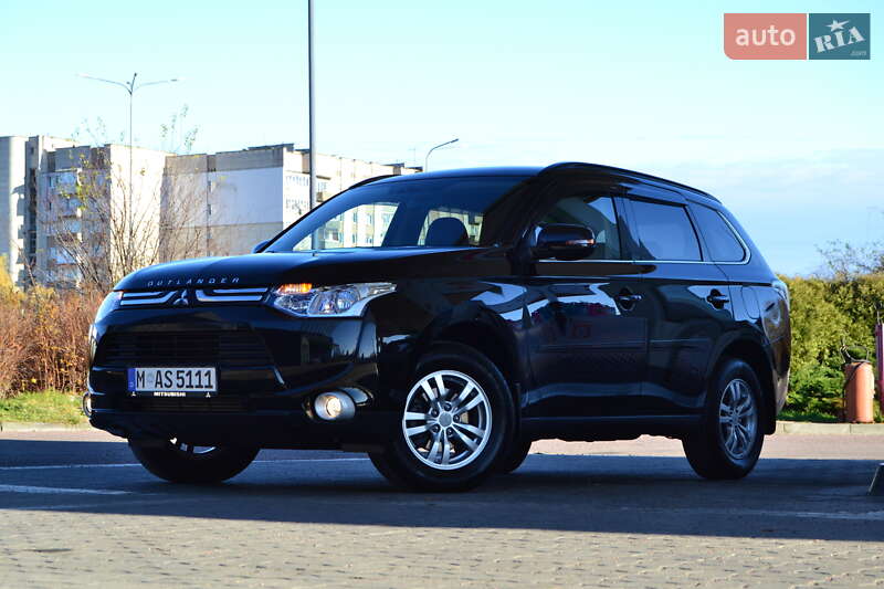 Внедорожник / Кроссовер Mitsubishi Outlander 2013 в Дрогобыче