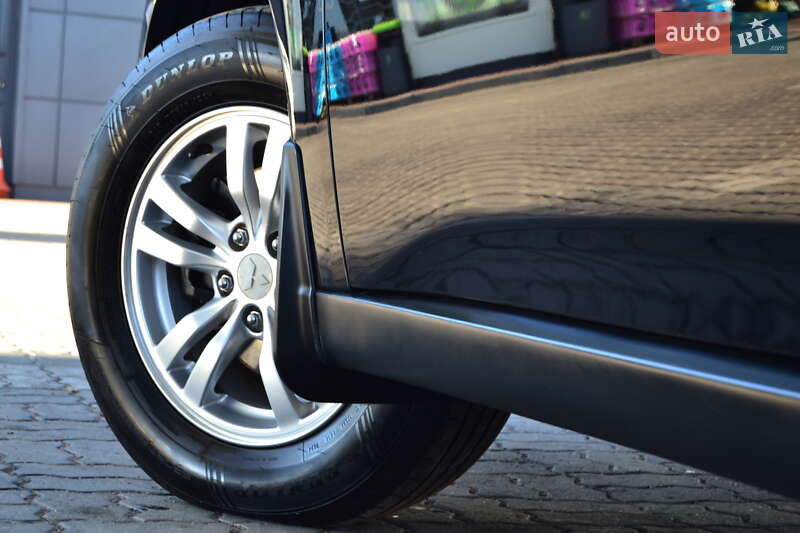 Внедорожник / Кроссовер Mitsubishi Outlander 2013 в Дрогобыче