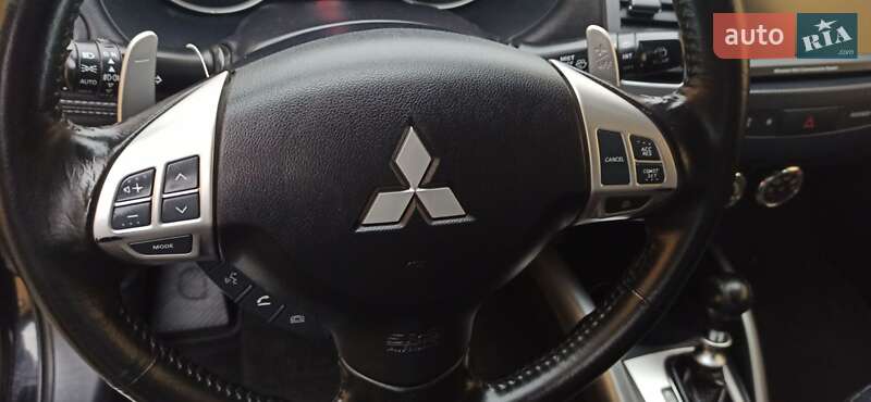 Внедорожник / Кроссовер Mitsubishi Outlander 2011 в Черновцах фото 25 Внедорожник / Кроссовер Mitsubishi Outlander 2011 в Черновцах