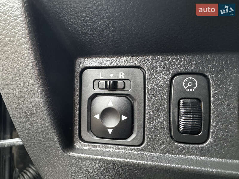 Внедорожник / Кроссовер Mitsubishi Outlander 2008 в Николаеве