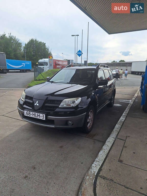 Внедорожник / Кроссовер Mitsubishi Outlander 2008 в Николаеве