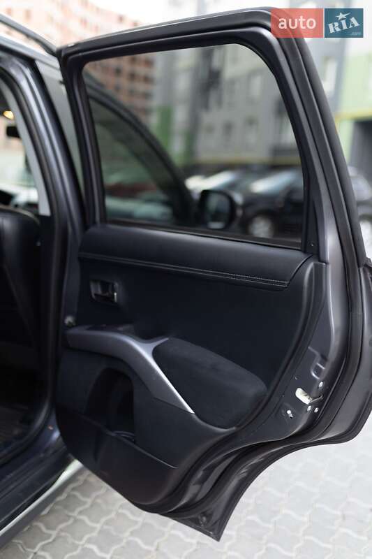 Внедорожник / Кроссовер Mitsubishi Outlander 2011 в Ивано-Франковске фото 13 Внедорожник / Кроссовер Mitsubishi Outlander 2011 в Ивано-Франковске