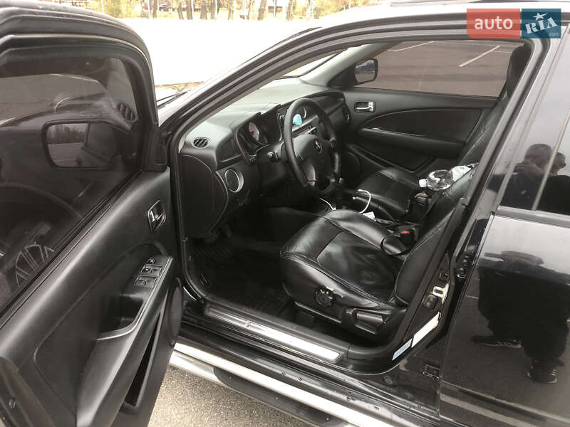 Внедорожник / Кроссовер Mitsubishi Outlander 2007 в Киеве