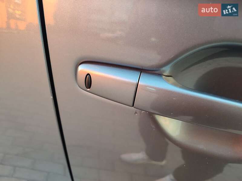 Внедорожник / Кроссовер Mitsubishi Outlander 2013 в Львове