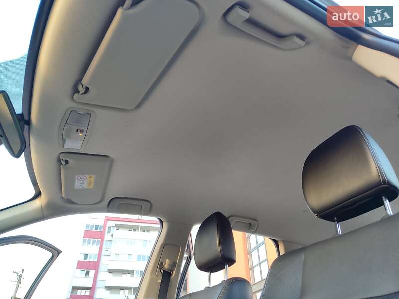 Внедорожник / Кроссовер Mitsubishi Outlander 2013 в Львове