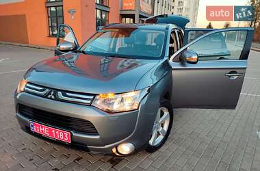 Внедорожник / Кроссовер Mitsubishi Outlander 2013 в Львове