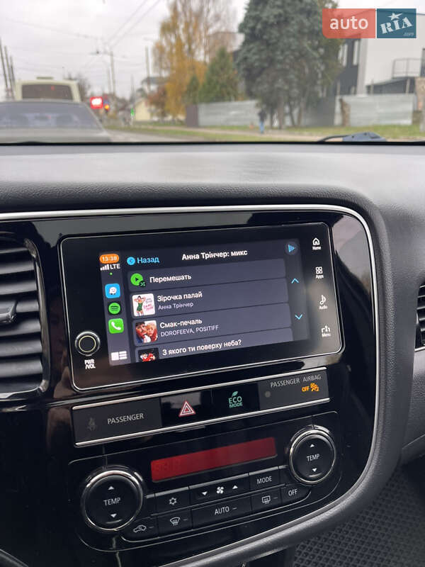 Позашляховик / Кросовер Mitsubishi Outlander 2018 в Чернігові