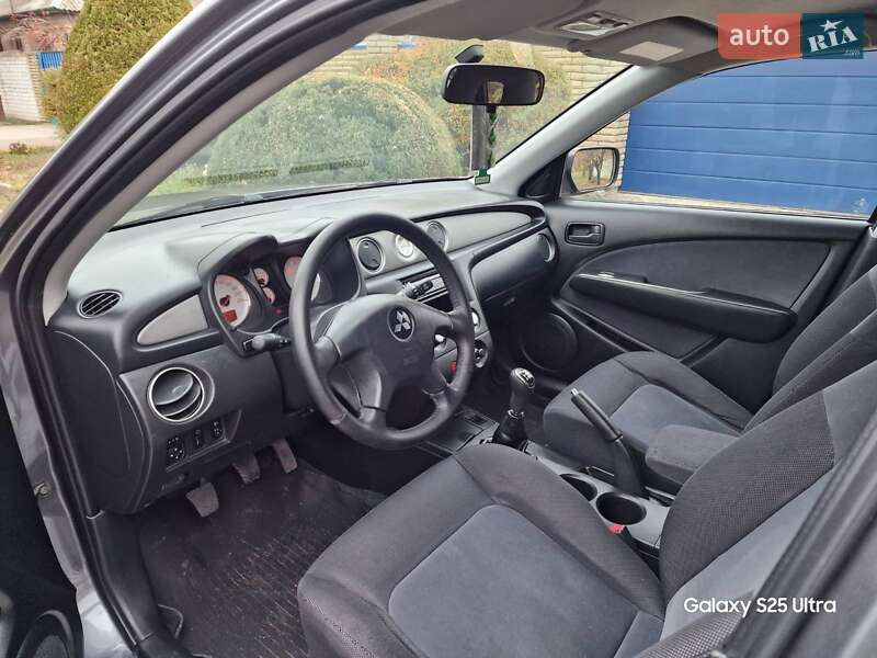 Внедорожник / Кроссовер Mitsubishi Outlander 2006 в Черкассах фото 13 Внедорожник / Кроссовер Mitsubishi Outlander 2006 в Черкассах