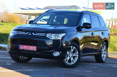 Внедорожник / Кроссовер Mitsubishi Outlander 2013 в Дрогобыче