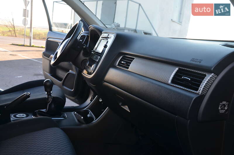 Позашляховик / Кросовер Mitsubishi Outlander 2013 в Дрогобичі фото 61 Позашляховик / Кросовер Mitsubishi Outlander 2013 в Дрогобичі