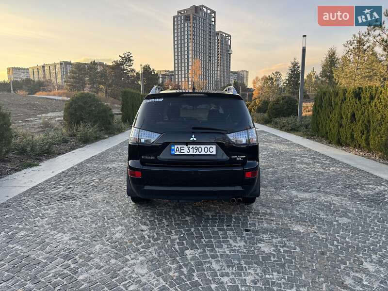 Позашляховик / Кросовер Mitsubishi Outlander 2007 в Дніпрі фото 4 Позашляховик / Кросовер Mitsubishi Outlander 2007 в Дніпрі