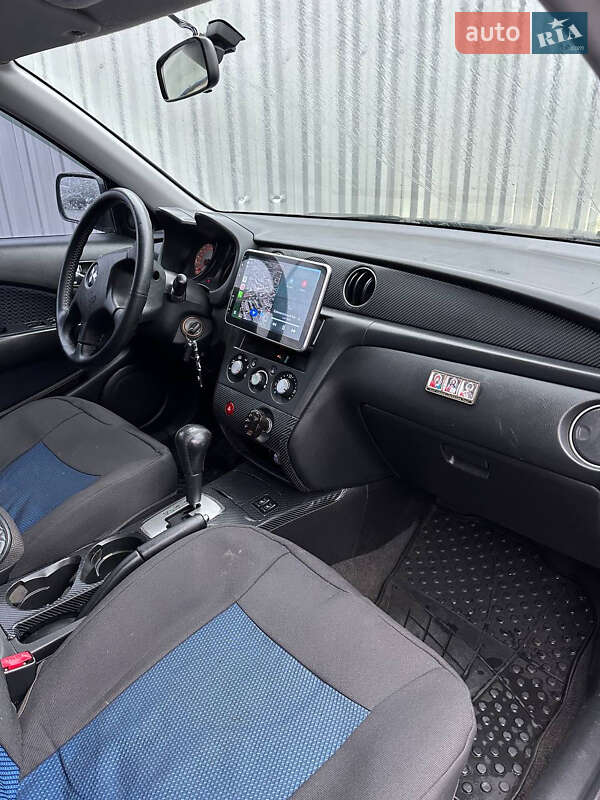 Внедорожник / Кроссовер Mitsubishi Outlander 2007 в Коломаке