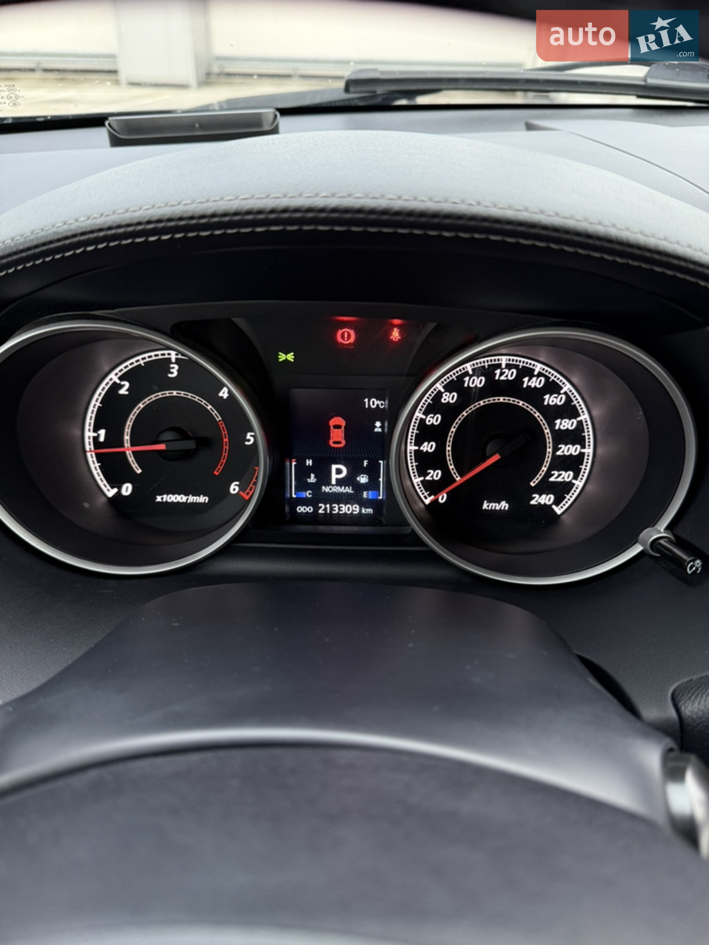 2011 Mitsubishi Outlander - мініатюра 8