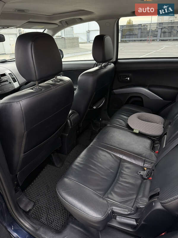 Позашляховик / Кросовер Mitsubishi Outlander 2011 в Києві фото 17 Позашляховик / Кросовер Mitsubishi Outlander 2011 в Києві