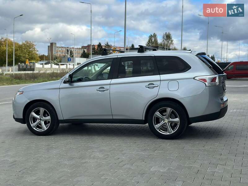 Позашляховик / Кросовер Mitsubishi Outlander 2013 в Тернополі фото 28 Позашляховик / Кросовер Mitsubishi Outlander 2013 в Тернополі