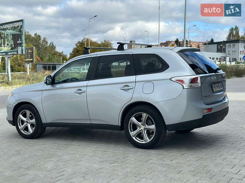 Позашляховик / Кросовер Mitsubishi Outlander 2013 в Тернополі фото 32 Позашляховик / Кросовер Mitsubishi Outlander 2013 в Тернополі