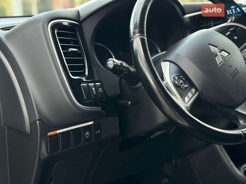 Позашляховик / Кросовер Mitsubishi Outlander 2013 в Тернополі фото 42 Позашляховик / Кросовер Mitsubishi Outlander 2013 в Тернополі