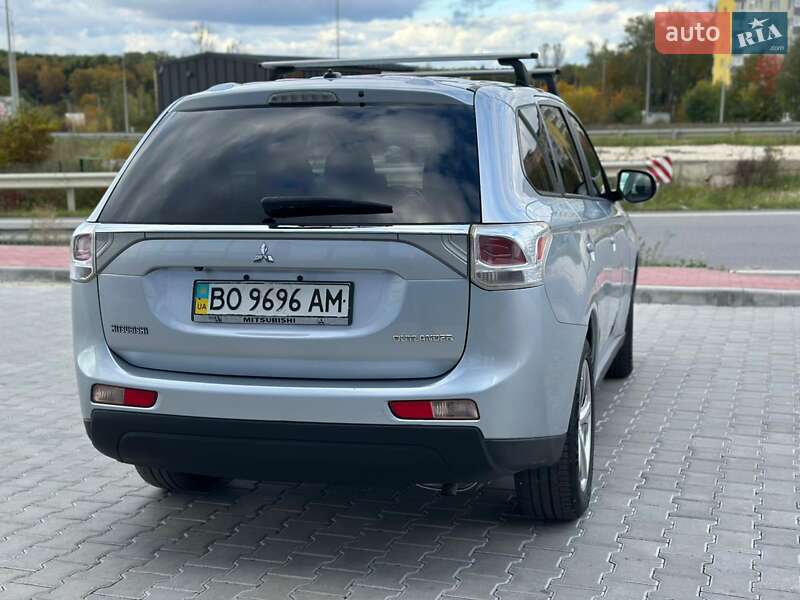 Позашляховик / Кросовер Mitsubishi Outlander 2013 в Тернополі фото 47 Позашляховик / Кросовер Mitsubishi Outlander 2013 в Тернополі