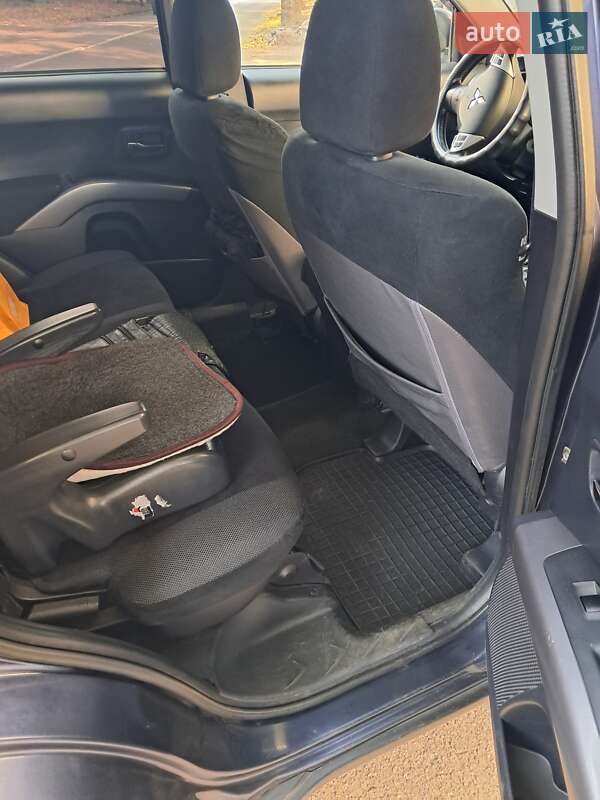 Внедорожник / Кроссовер Mitsubishi Outlander 2008 в Черкассах